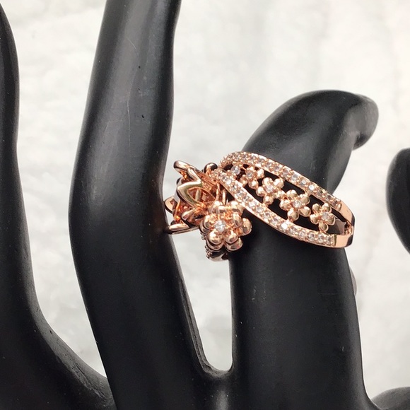 Sensational Morganite Diamond Ring - Picture 4 of 9